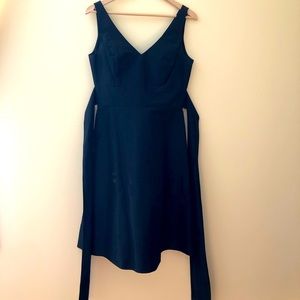 Ann Taylor formal black a line dress with double v neck and waist tie - size 6